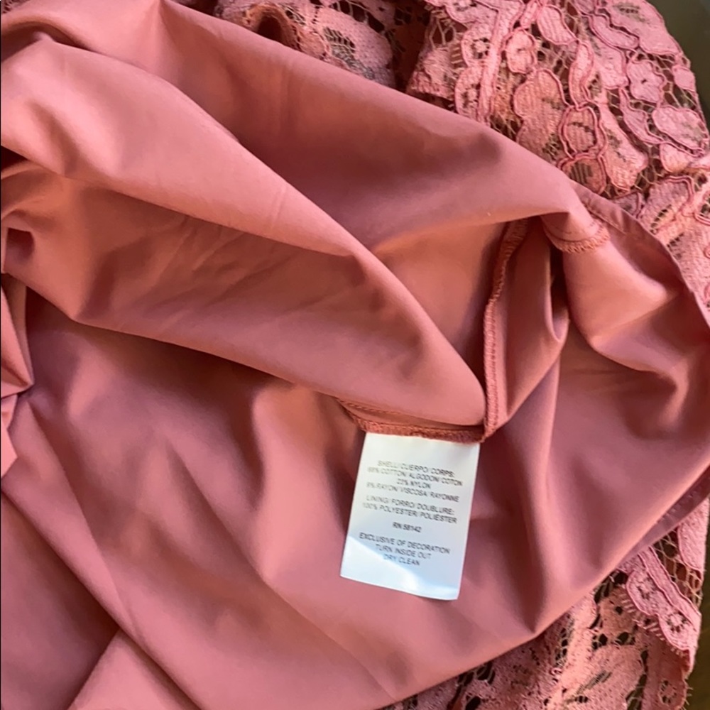 Gal Meets Glam Josephine Floral Lace Dress. - Picture 9 of 11